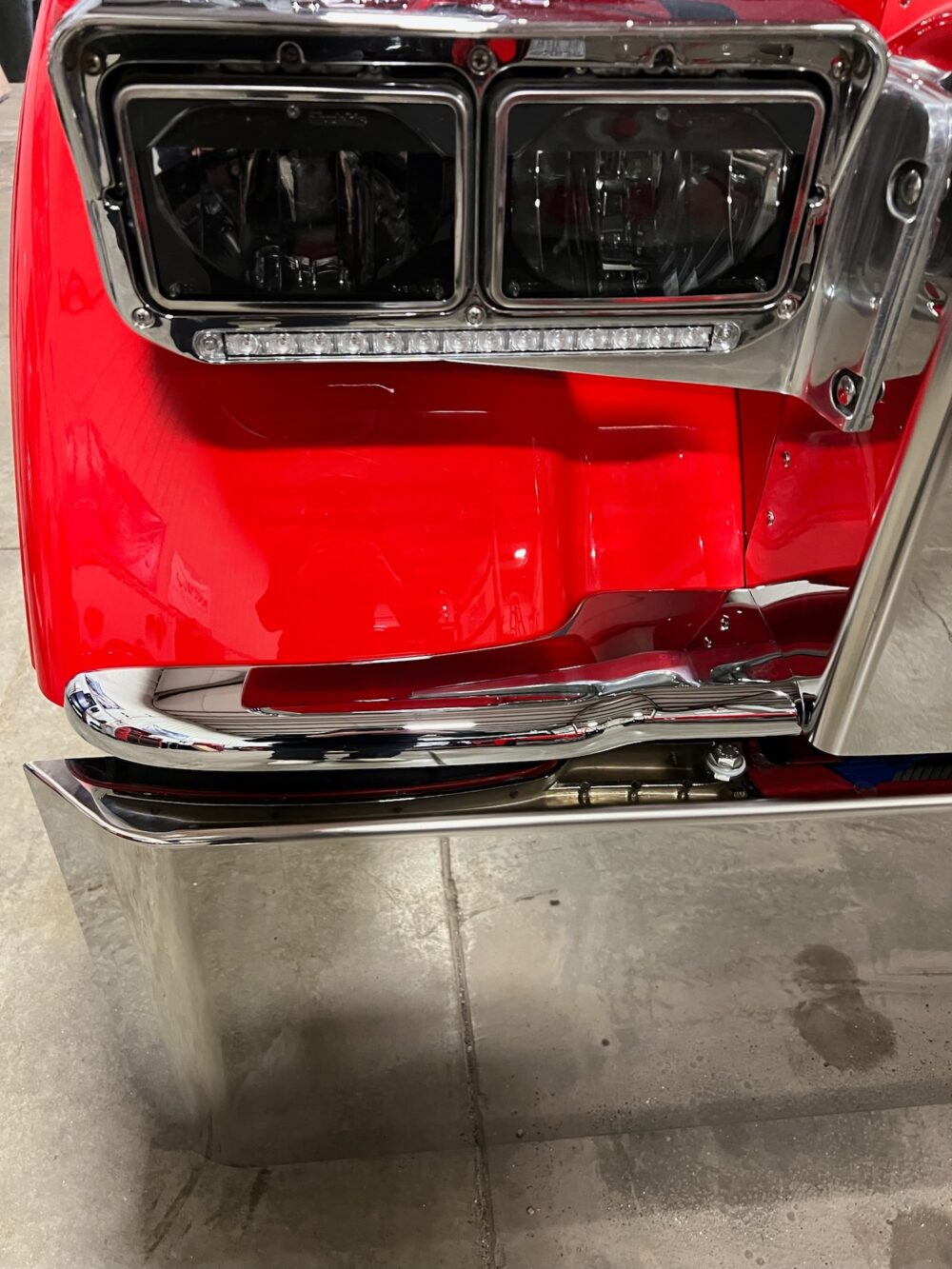 Rockwood Chrome Front RH Fender Support for Peterbilt 389 Extended Hood